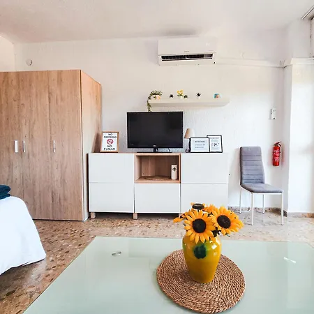 Torremolinos Skyline Estudio Con Piscina Exterior photo